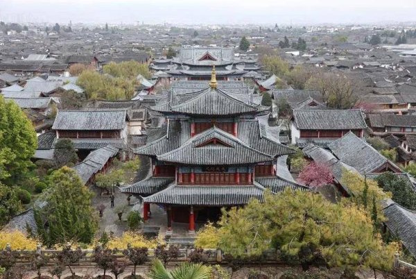 股票配资最新消息 极目锐评丨进丽江古城要交50元，新规真的对游客更有利？